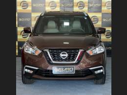 NISSAN - KICKS - 2017/2017 - Marrom - R$ 85.900,00