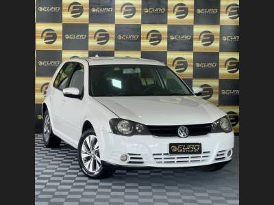 VOLKSWAGEN - GOLF - 2013/2013 - Branca - R$ 54.900,00