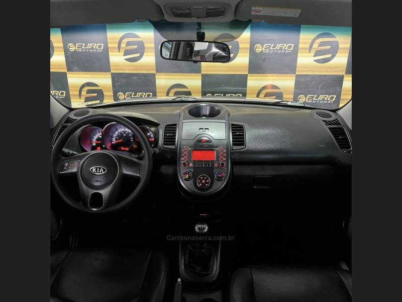 KIA MOTORS - SOUL - 2012/2012 - Prata - R$ 44.900,00
