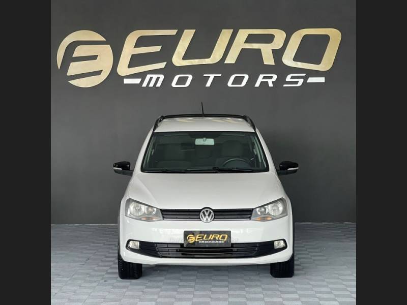 VOLKSWAGEN - SAVEIRO - 2014/2015 - Branca - R$ 69.900,00