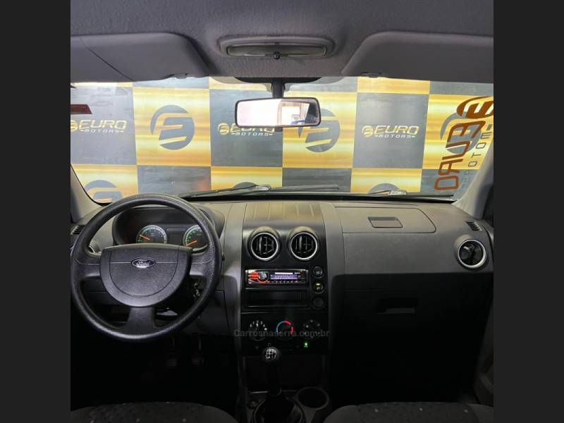 FORD - ECOSPORT - 2005/2005 - Bege - R$ 30.900,00