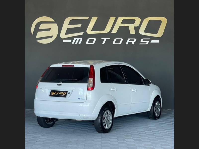 FORD - FIESTA - 2010/2010 - Branca - R$ 28.900,00