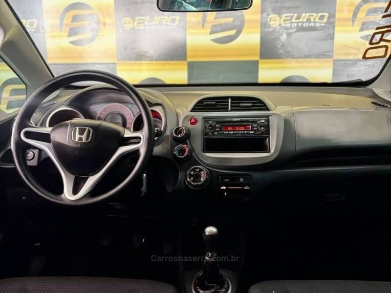 HONDA - FIT - 2008/2009 - Prata - R$ 41.900,00