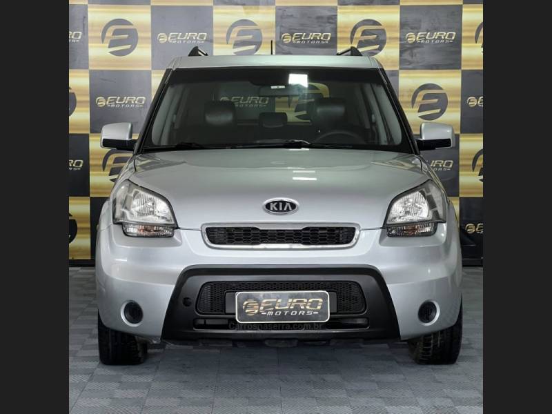 KIA MOTORS - SOUL - 2012/2012 - Prata - R$ 44.900,00
