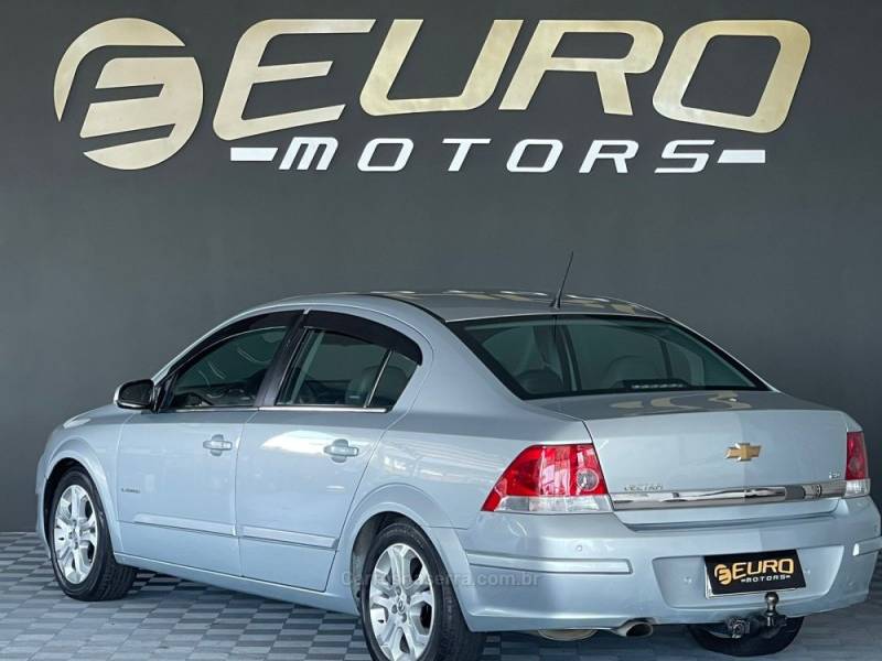CHEVROLET - VECTRA - 2009/2010 - Prata - R$ 41.900,00