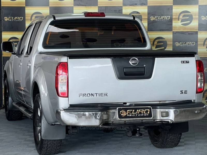 NISSAN - FRONTIER - 2009/2009 - Prata - R$ 76.900,00
