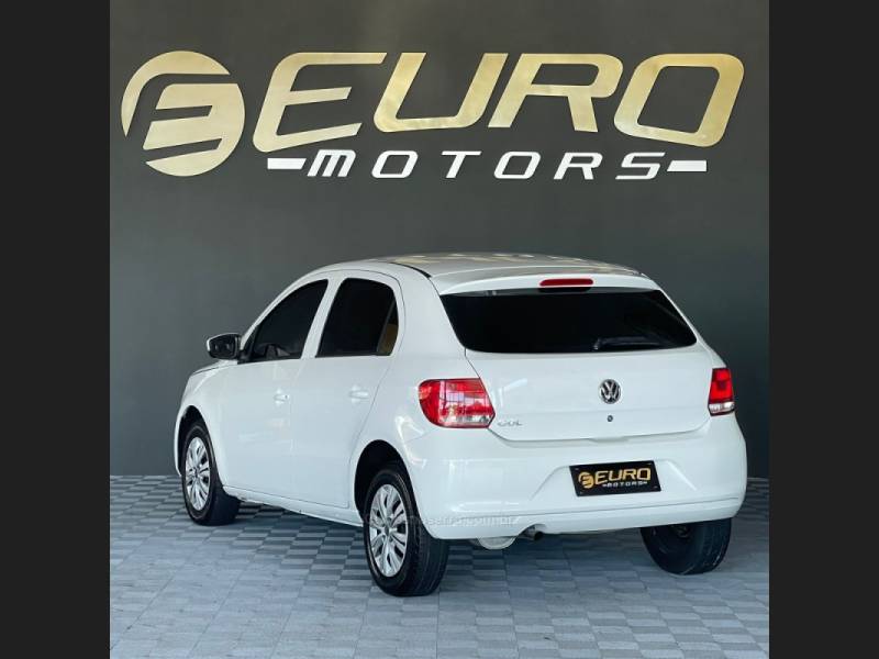 VOLKSWAGEN - GOL - 2012/2013 - Branca - R$ 36.900,00