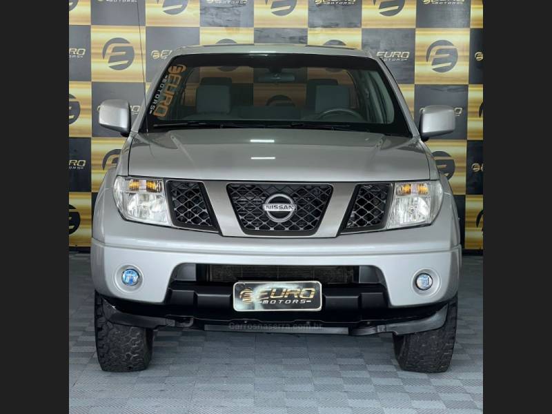 NISSAN - FRONTIER - 2008/2009 - Prata - R$ 77.900,00