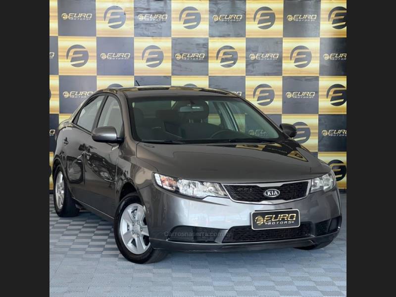 KIA MOTORS - CERATO - 2011/2011 - Cinza - R$ 43.900,00