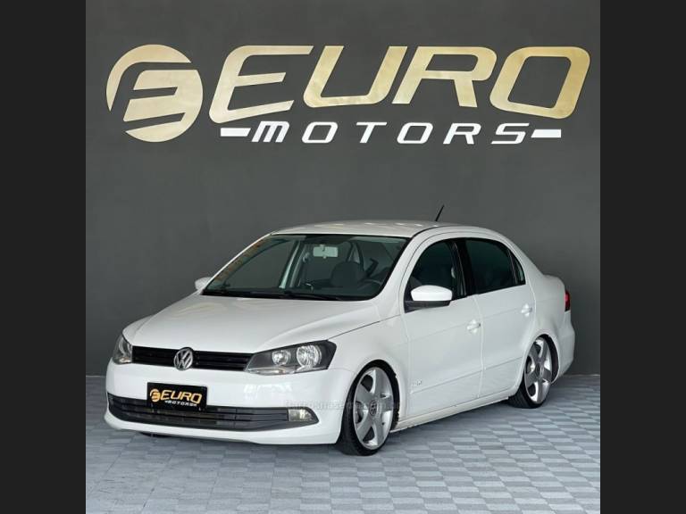 VOLKSWAGEN - VOYAGE - 2013/2014 - Branca - R$ 43.900,00