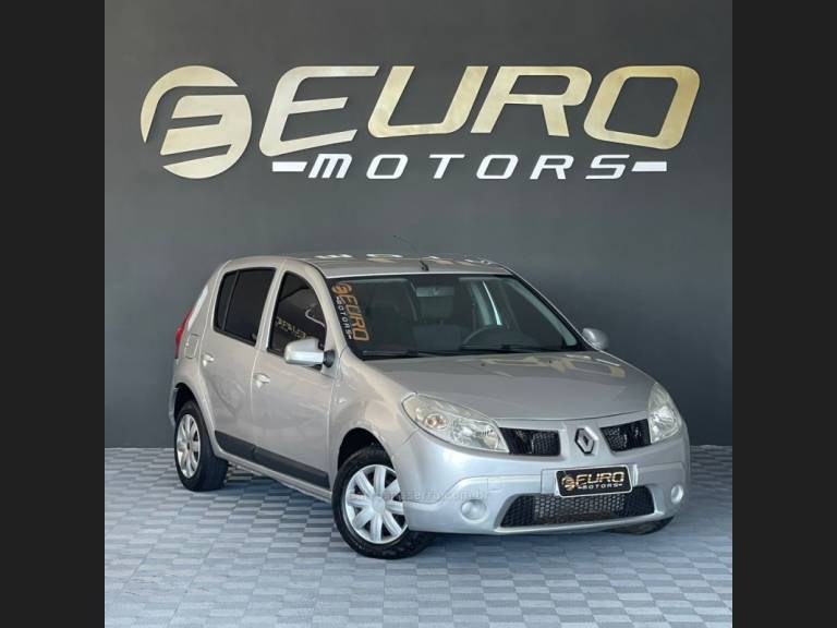 RENAULT - SANDERO - 2010/2010 - Prata - R$ 27.900,00