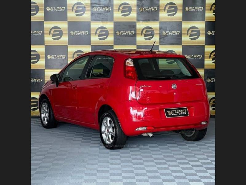 FIAT - PUNTO - 2011/2012 - Vermelha - R$ 35.900,00