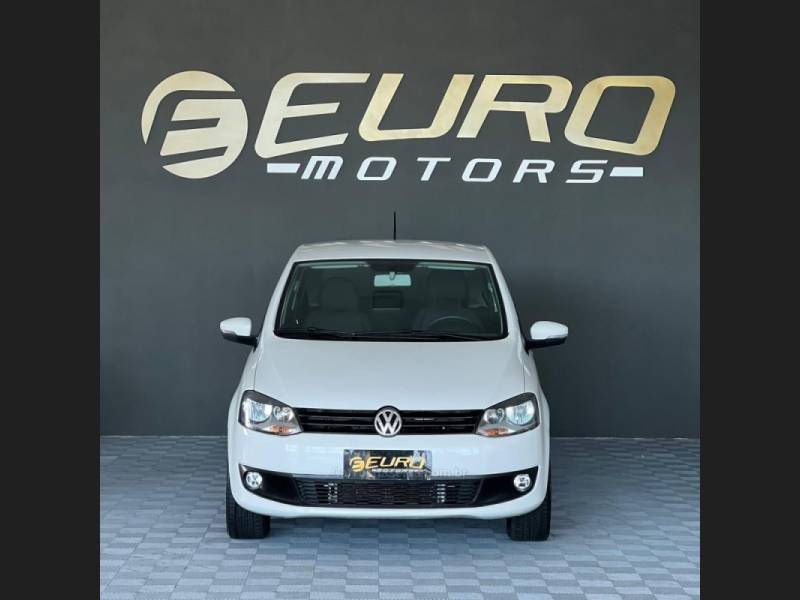 VOLKSWAGEN - FOX - 2013/2013 - Branca - R$ 42.900,00