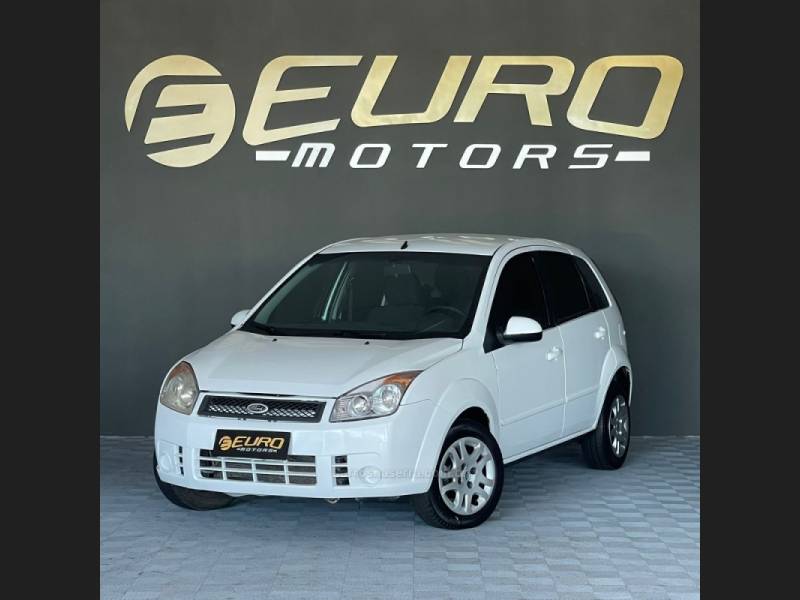 FORD - FIESTA - 2010/2010 - Branca - R$ 28.900,00