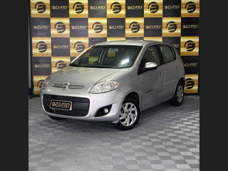 FIAT - PALIO - 2013/2014 - Prata - R$ 41.900,00