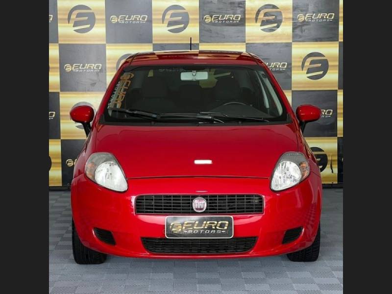 FIAT - PUNTO - 2011/2012 - Vermelha - R$ 35.900,00