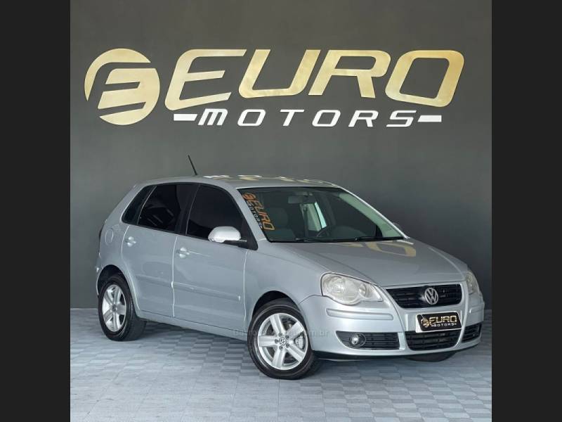 VOLKSWAGEN - POLO - 2011/2011 - Prata - R$ 38.900,00