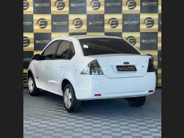 FORD - FIESTA - 2013/2013 - Branca - R$ 34.900,00