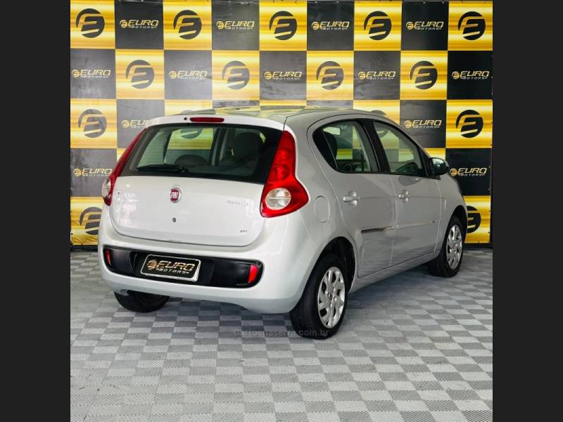 FIAT - PALIO - 2013/2014 - Prata - R$ 41.900,00