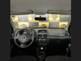 RENAULT - CLIO - 2015/2016 - Vermelha - R$ 33.900,00