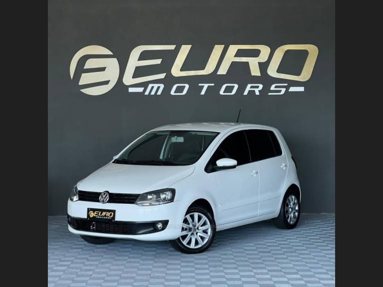 VOLKSWAGEN - FOX - 2013/2013 - Branca - R$ 42.900,00