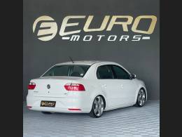VOLKSWAGEN - VOYAGE - 2013/2014 - Branca - R$ 43.900,00