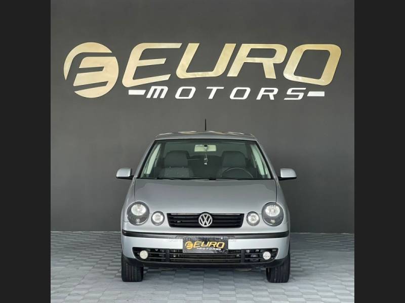 VOLKSWAGEN - POLO - 2002/2003 - Prata - R$ 32.900,00