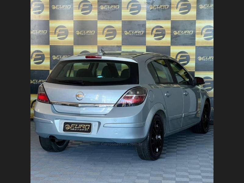 CHEVROLET - VECTRA - 2009/2009 - Prata - R$ 37.900,00