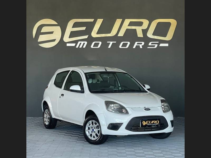 FORD - KA - 2011/2012 - Branca - R$ 25.900,00