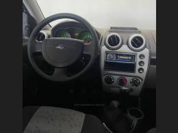 FORD - FIESTA - 2010/2010 - Branca - R$ 28.900,00