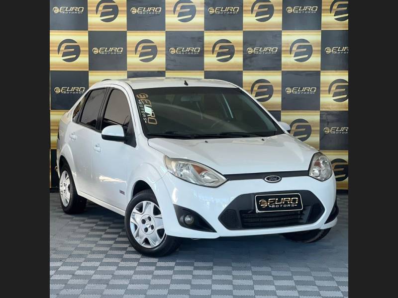FORD - FIESTA - 2013/2013 - Branca - R$ 34.900,00