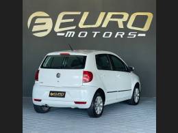 VOLKSWAGEN - FOX - 2010/2011 - Branca - R$ 38.900,00