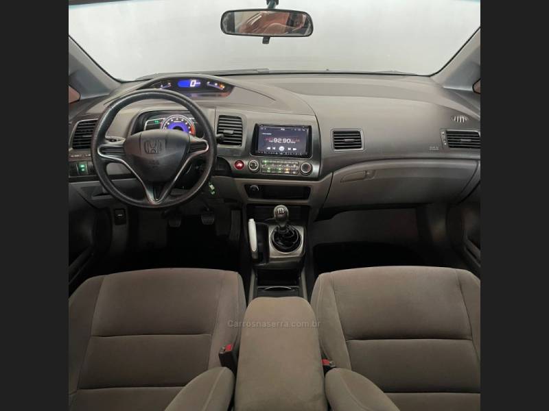 HONDA - CIVIC - 2006/2007 - Cinza - R$ 47.900,00