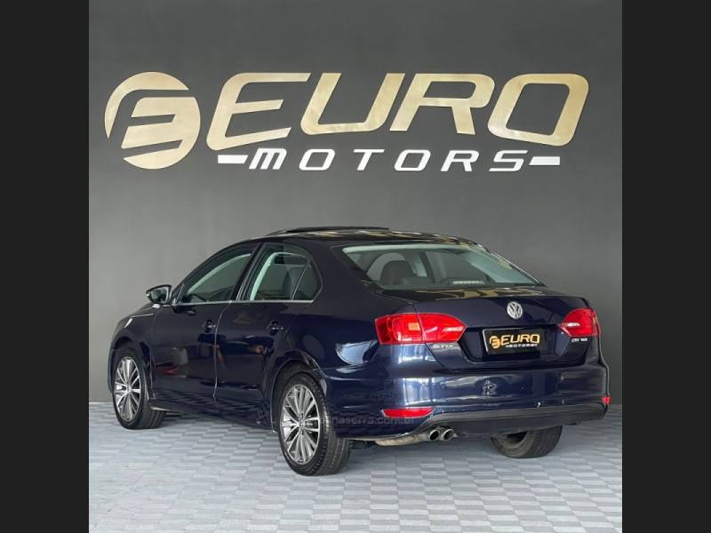 VOLKSWAGEN - JETTA - 2011/2011 - Azul - Sob Consulta