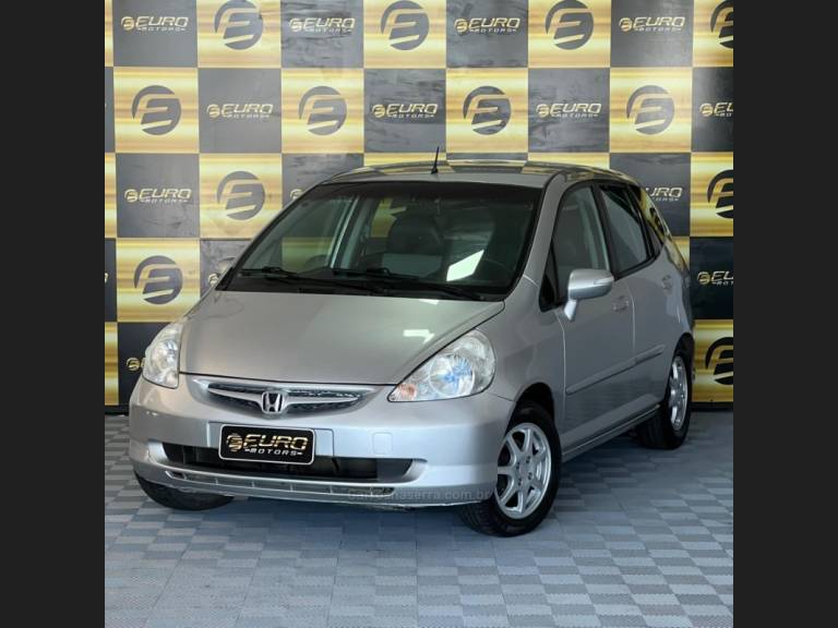 HONDA - FIT - 2007/2007 - Cinza - R$ 39.900,00