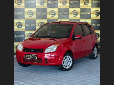 FORD - FIESTA - 2008/2009 - Vermelha - R$ 27.900,00