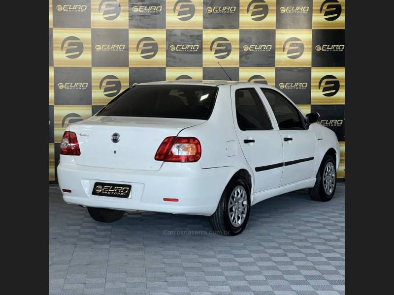 FIAT - SIENA - 2007/2008 - Branca - R$ 19.900,00