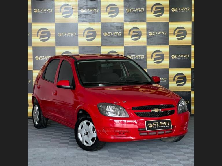 CHEVROLET - CELTA - 2013/2013 - Vermelha - R$ 31.900,00