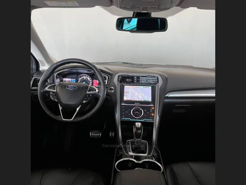 FORD - FUSION - 2013/2014 - Branca - R$ 84.900,00