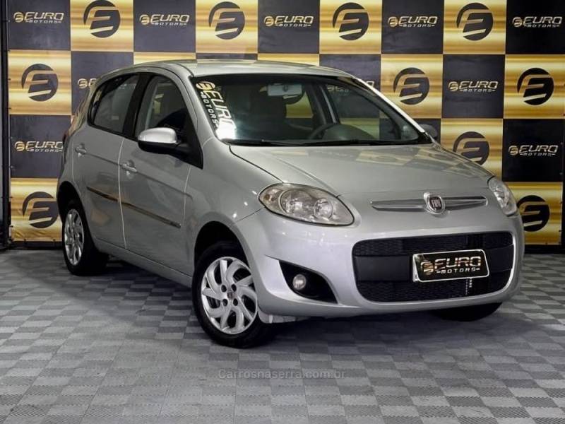 FIAT - PALIO - 2013/2014 - Prata - R$ 41.900,00