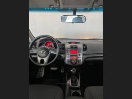 KIA MOTORS - CERATO - 2011/2011 - Branca - R$ 52.900,00