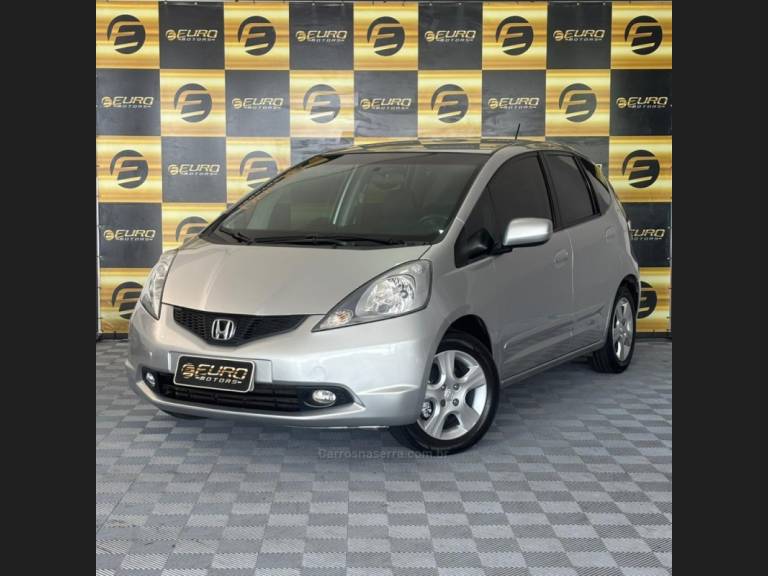 HONDA - FIT - 2009/2009 - Prata - R$ 41.900,00
