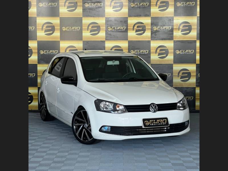 VOLKSWAGEN - GOL - 2015/2015 - Branca - R$ 39.900,00