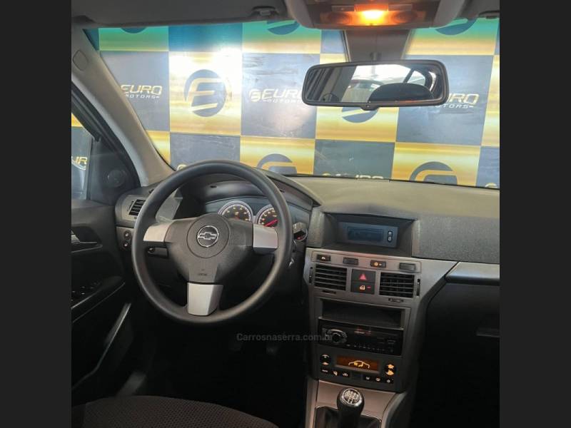 CHEVROLET - VECTRA - 2009/2009 - Prata - R$ 37.900,00